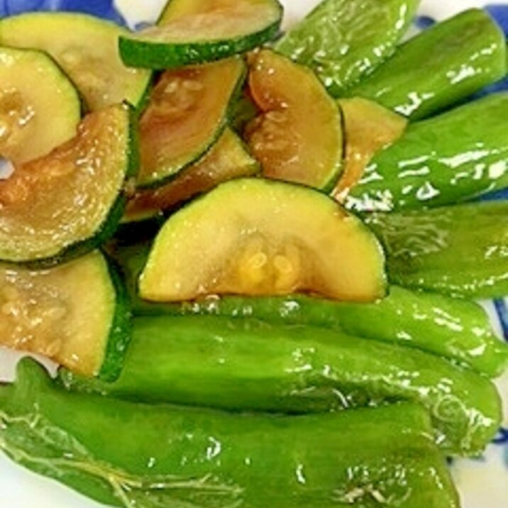 ししとうとズッキーニの炒め物